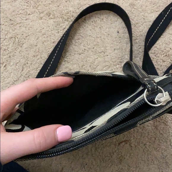 cross body coach purse - Picture 4 of 6